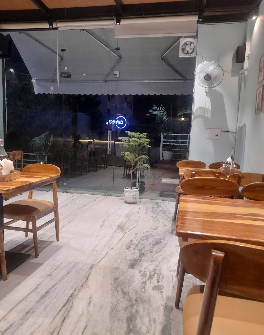 Cafenoz - Pet-Friendly Café in Jaipur