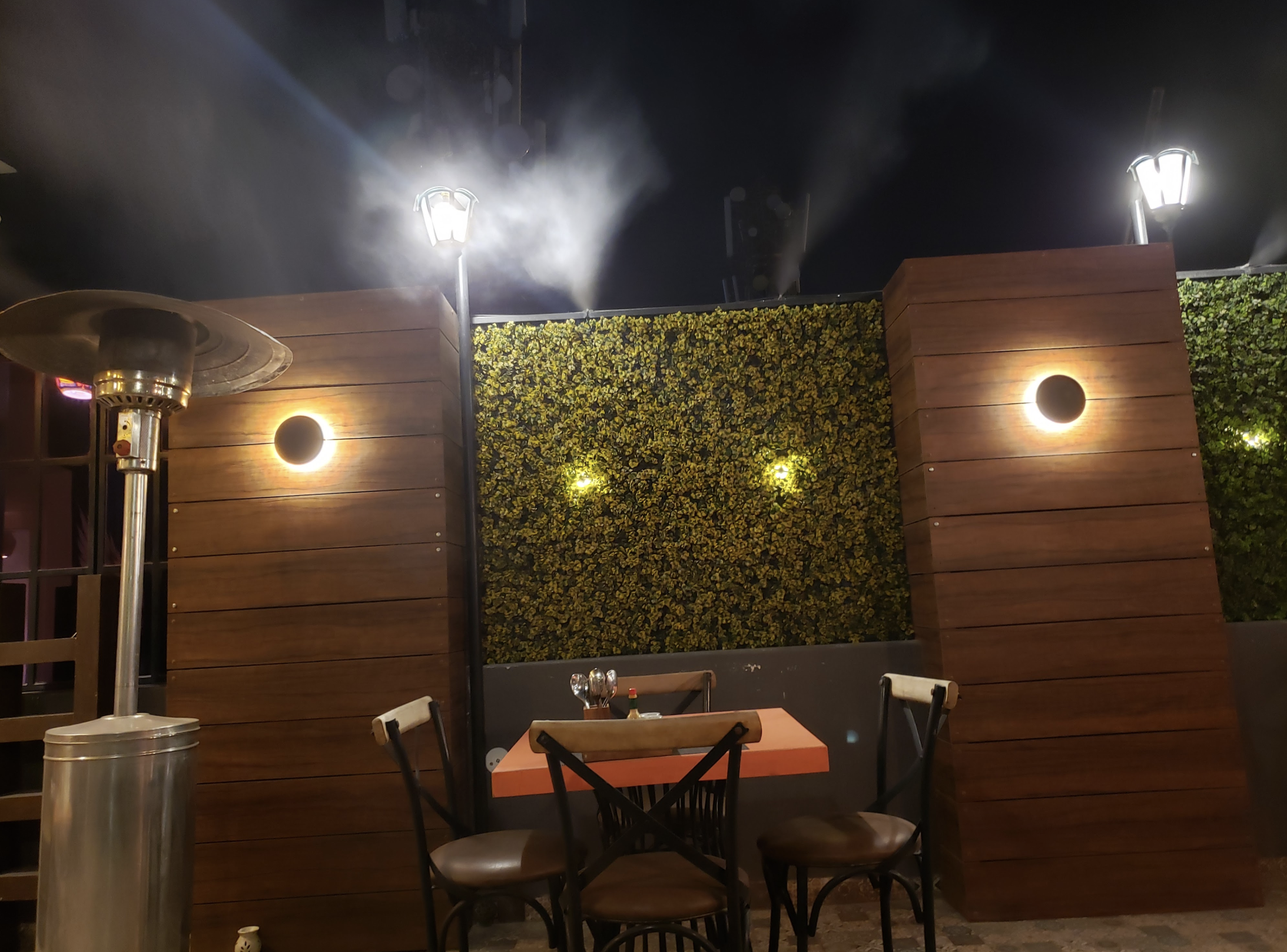 Cafe Grub Up - Pet-Friendly Café in Faridabad