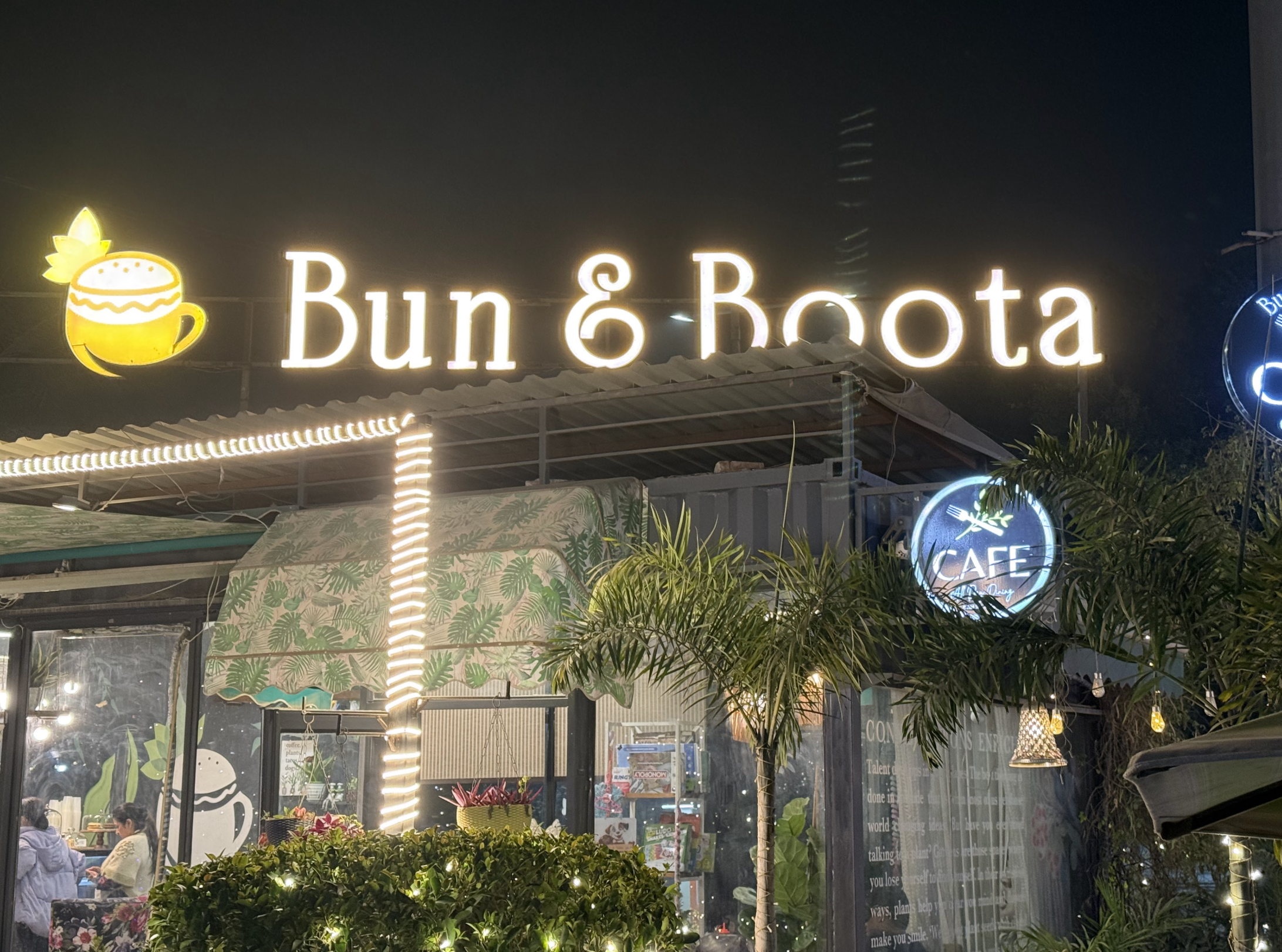 Bun & Boota Cafe - Pet-Friendly Café in Gurugram