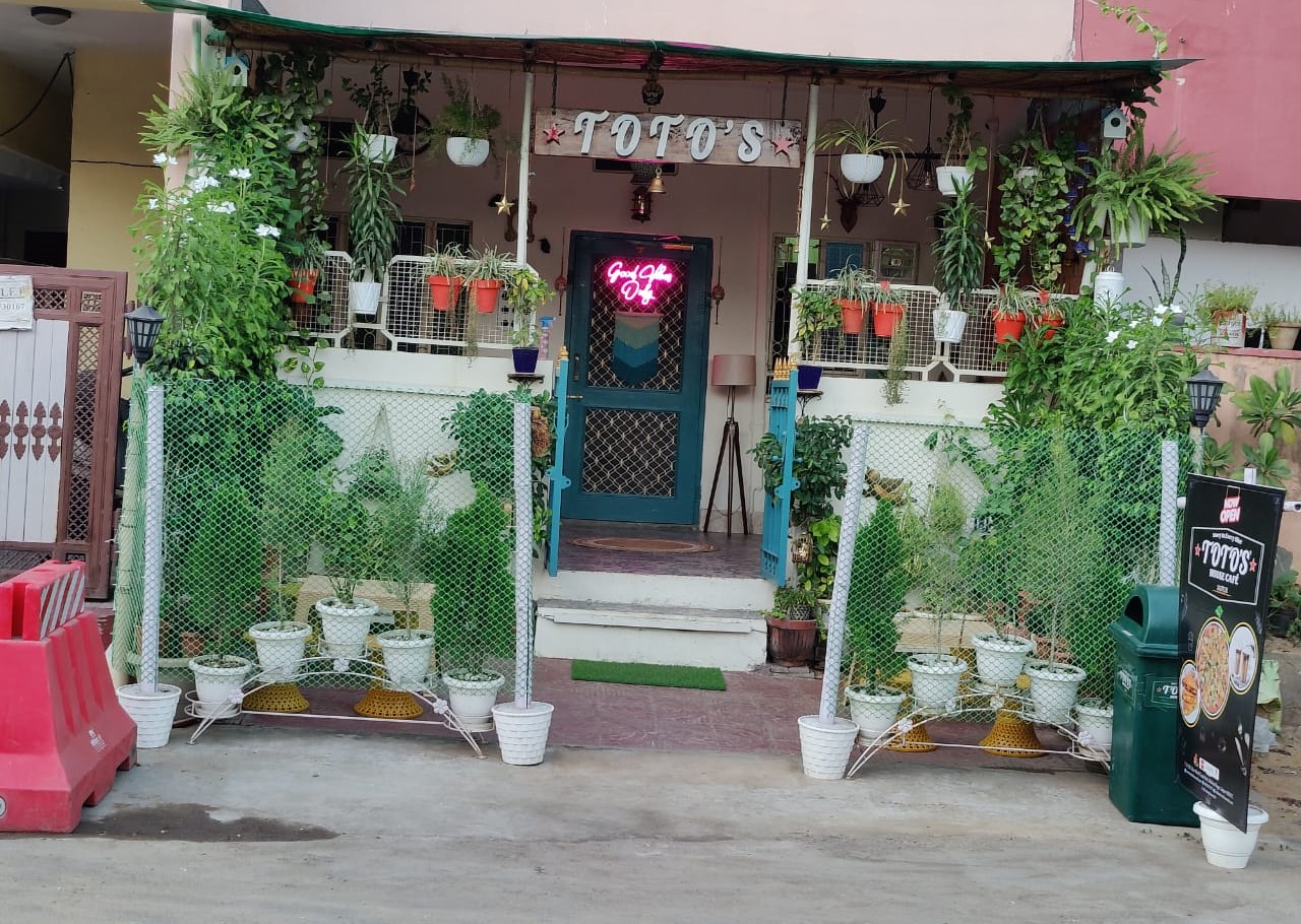 TOTO'S House Cafe - Pet-Friendly Café in Jaipur